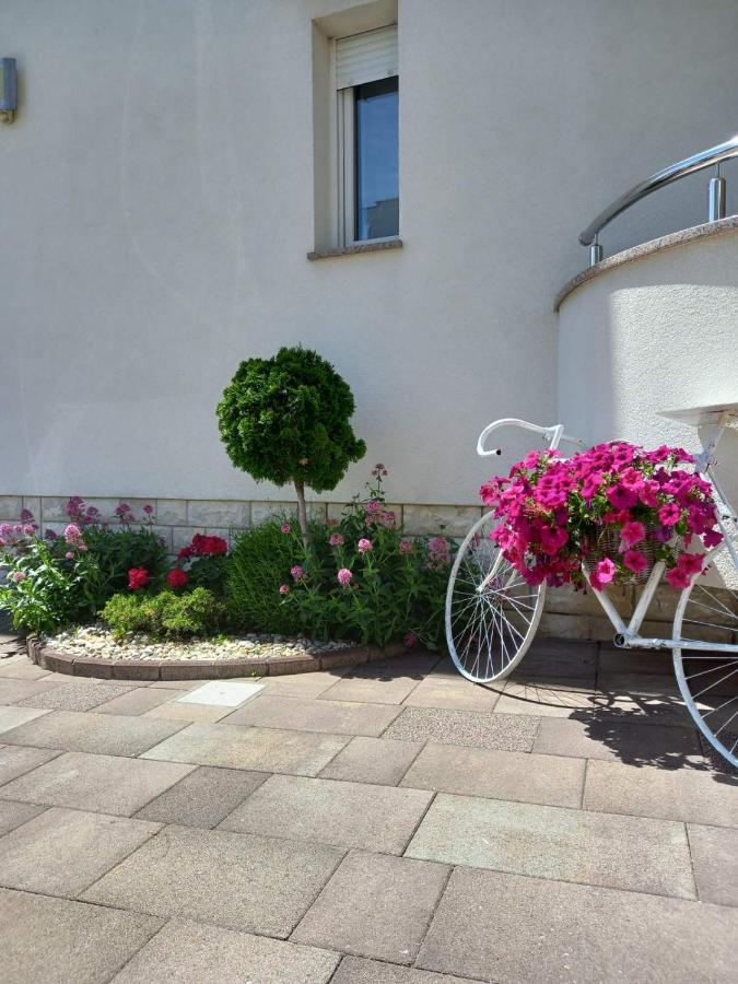 Garfild 1 Guest House Novi Vinodolski Exterior photo